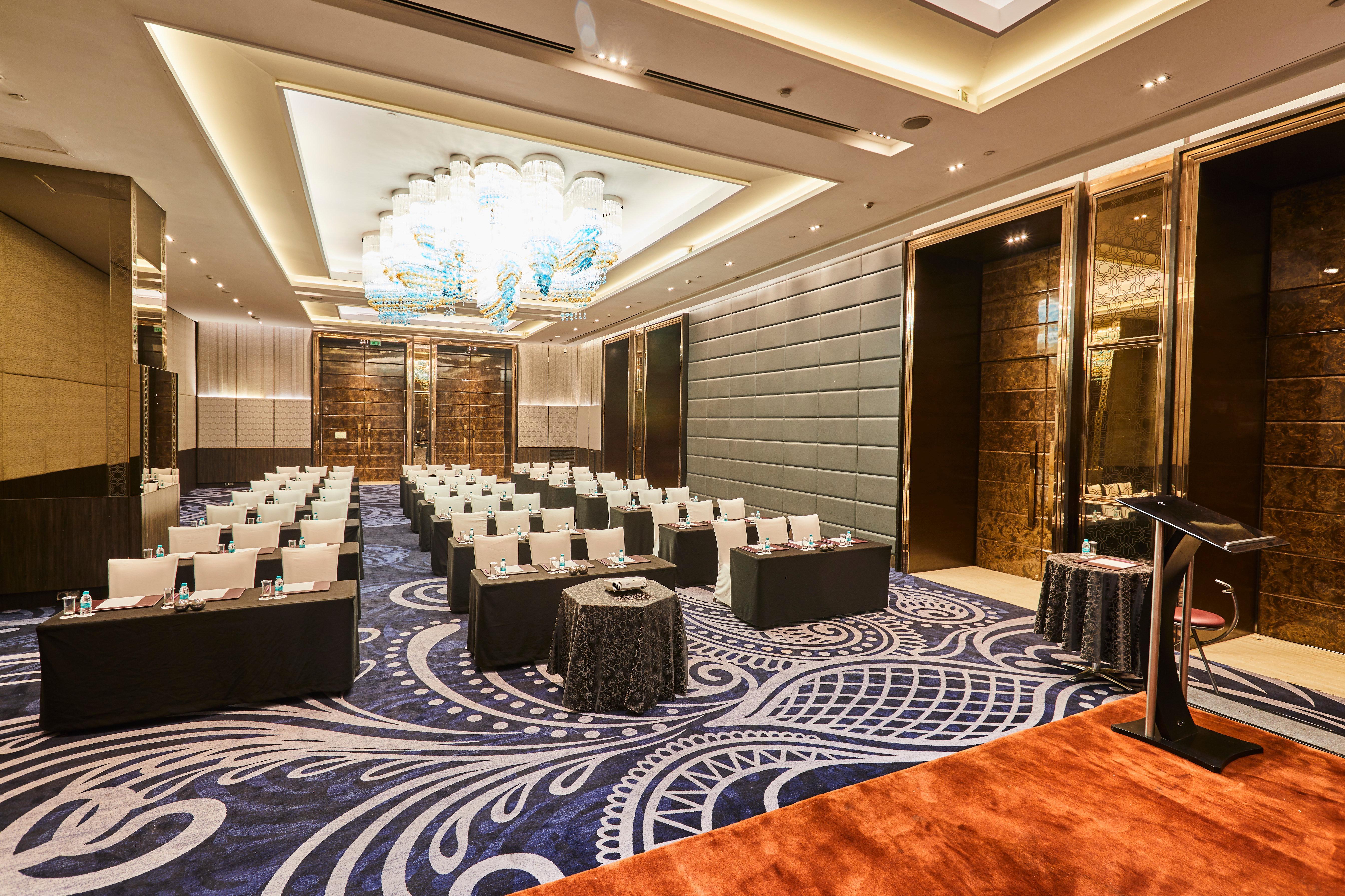 Готель Crowne Plaza New Delhi Rohini By Ihg Екстер'єр фото