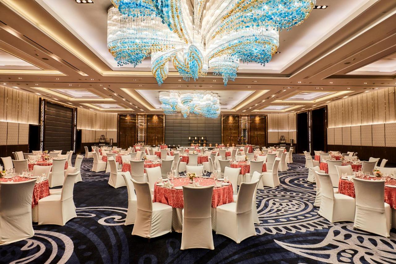 Готель Crowne Plaza New Delhi Rohini By Ihg Екстер'єр фото